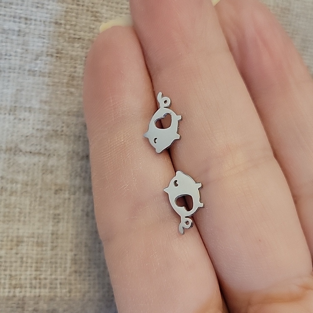 PIG SILVER HEART STUD EARRINGS